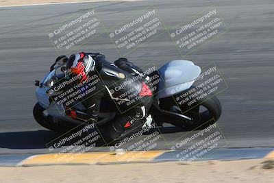 media/Jan-14-2024-SoCal Trackdays (Sun) [[2e55ec21a6]]/Turn 10 Inside (110pm)/